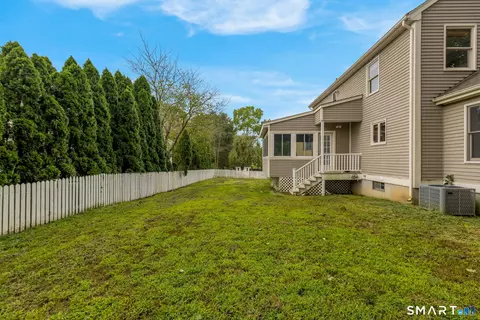 Exterior - 800 E Main St, Stratford, CT 06614 photo 7 of 7