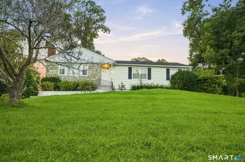 108 Pleasant Ave, East Haven, CT 06512