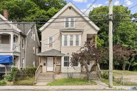 30 N Walnut St, Waterbury, CT 06704