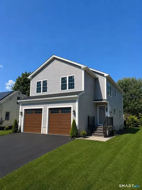 245 Lawlor St, New Britain, CT 06051