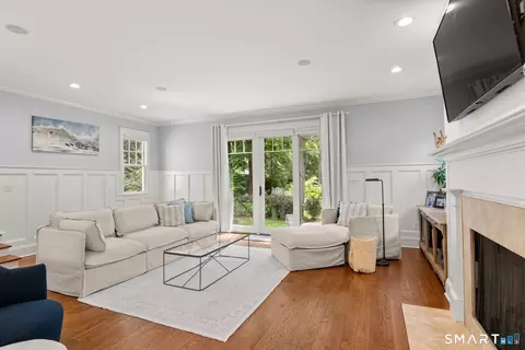 Living - 1644 Boston Post Rd, Darien, CT 06820 photo 3 of 4