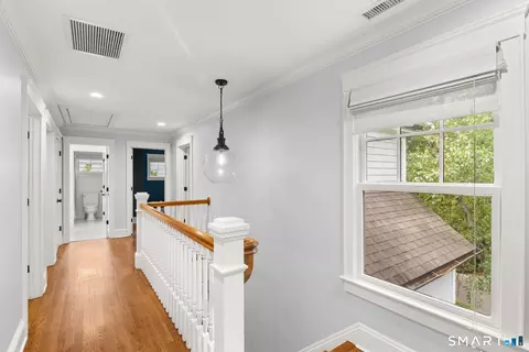 Entry Way - 1644 Boston Post Rd, Darien, CT 06820 photo 4 of 4