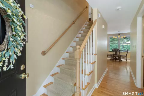 Entry Way - 450 County Rd, Madison, CT 06443 photo 1 of 2