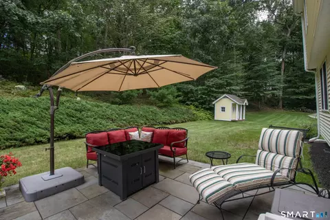 Exterior - 450 County Rd, Madison, CT 06443 photo 5 of 7