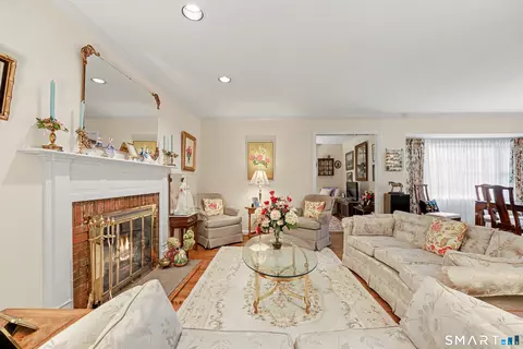 Living - 39 Lambert Cmn #39, Wilton, CT 06897 photo 5 of 6