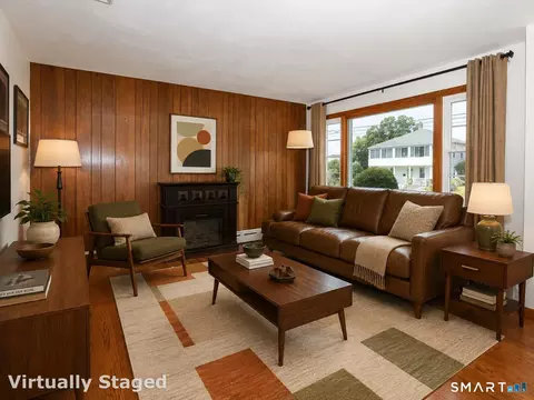 Living - 421 Como Ave, Waterbury, CT 06708 photo 2 of 3