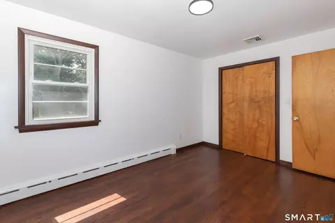 Bedroom - 421 Como Ave, Waterbury, CT 06708 photo 3 of 6