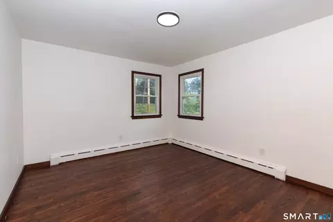 Bedroom - 421 Como Ave, Waterbury, CT 06708 photo 5 of 6