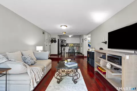 369 Walden Green Rd #369, Branford, CT 06405
