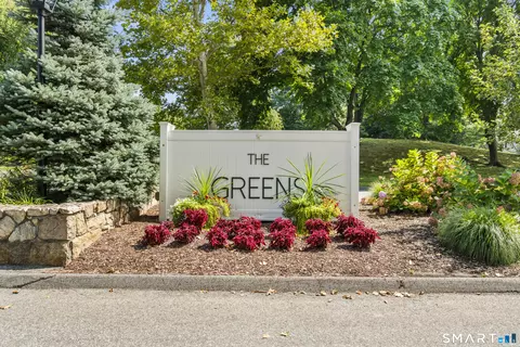 369 Walden Green Rd #369, Branford, CT 06405