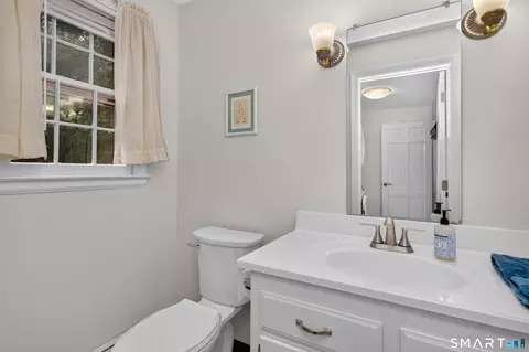 Bath - 6 Hemlock Ln, Avon, CT 06001 photo 1 of 3