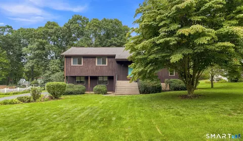 45 Deerfield Dr, Glastonbury, CT 06033