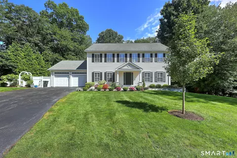 72 Westport Pl, Milford, CT 06461
