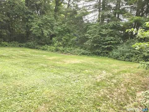 Exterior - 22 Brookside Dr, Monroe, CT 06468 photo 14 of 18