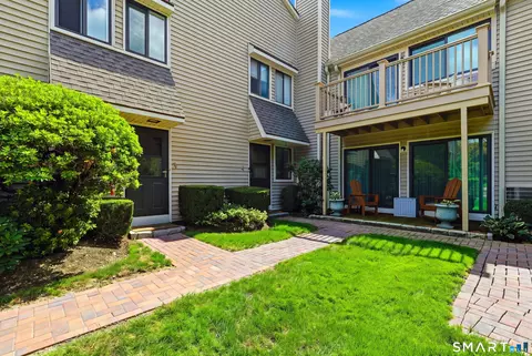 377 Glenbrook Rd #3, Stamford, CT 06906