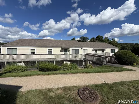 459 E Mitchell Ave #459, Cheshire, CT 06410