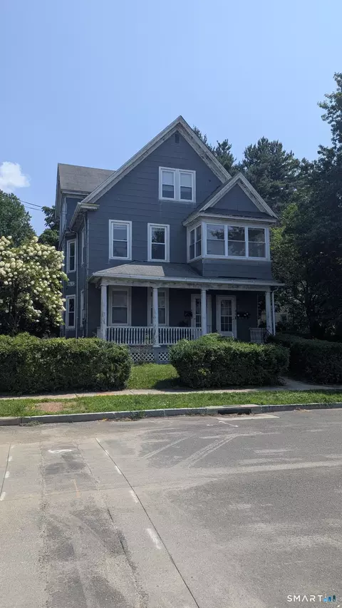 28-30 Nesbit Ave, West Hartford, CT 06119