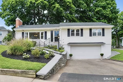 24 Vermont Ter, Southington, CT 06489