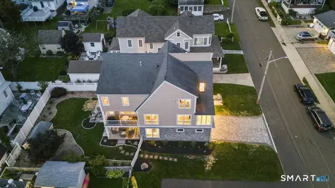 3 Devol St, Milford, CT 06460