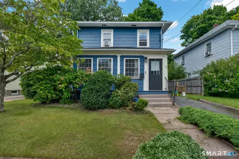 64 Walker St, Manchester, CT 06040