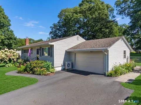 12 Bern Ct, Mystic, CT 06355