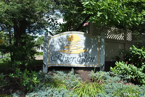 46 Glen Ridge Ct #46, New Milford, CT 06776