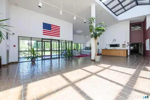 Entry Way - 55 Putter Dr #55, Wallingford, CT 06492 photo 3 of 3