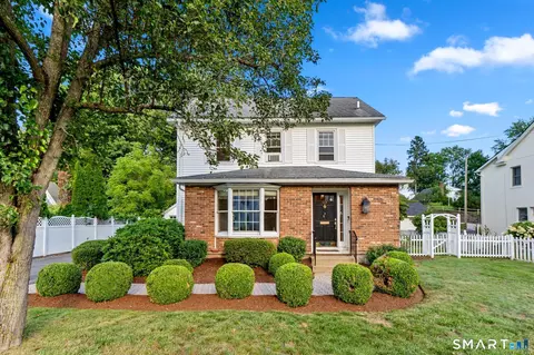 119 Autumn St, Manchester, CT 06040