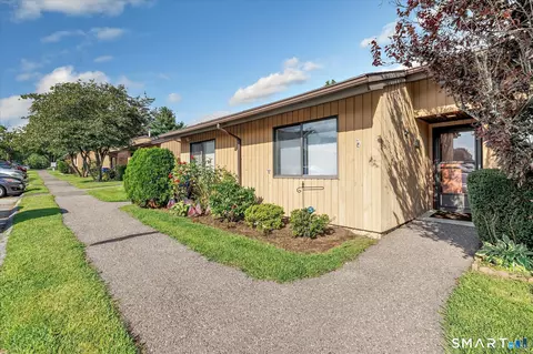 426 Asbury Rdg #426, Shelton, CT 06484