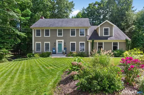 10 Saw Mill Rd, Simsbury, CT 06092