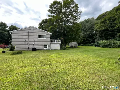 Exterior - 6 Cherry Heights Ter, Sandy Hook, CT 06482 photo 3 of 12
