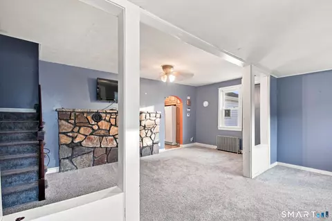Living - 41 Ashland St, Willimantic, CT 06226 photo 4 of 6
