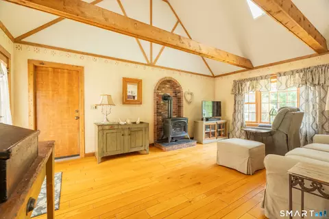 Living - 350 Joyce Rd, Hamden, CT 06518 photo 1 of 3