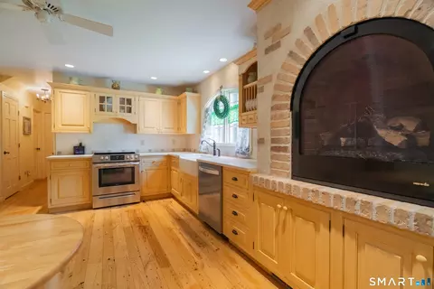 Kitchen - 350 Joyce Rd, Hamden, CT 06518 photo 4 of 5