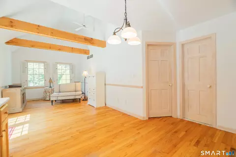 Entry Way - 350 Joyce Rd, Hamden, CT 06518 photo 1 of 2