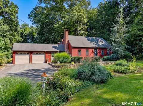 41 Glen Grove Rd, Deep River, CT 06417