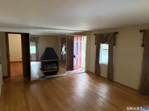 Living - 21 Athol Pl, Hamden, CT 06517 photo 2 of 2