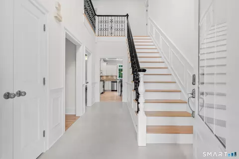 Entry Way - 20 Park View Ln, Monroe, CT 06468 photo 1 of 1