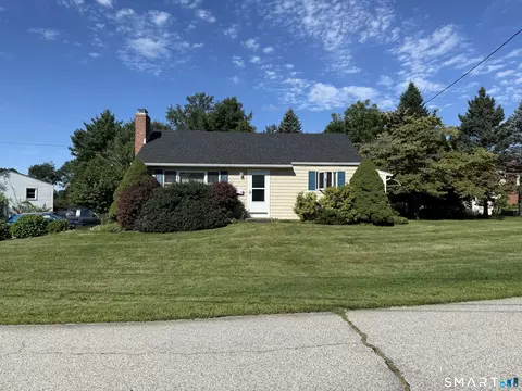 36 Gill St, Colchester, CT 06415
