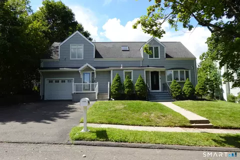 63 Morris Ave, West Haven, CT 06516