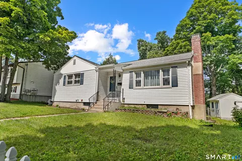Exterior - 6 Smith Ave, Waterbury, CT 06708 photo 3 of 6