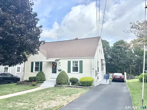 145 Loomis St, Manchester, CT 06042