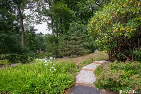 Exterior - 85 Mountain Rd, Redding, CT 06896 photo 8 of 8