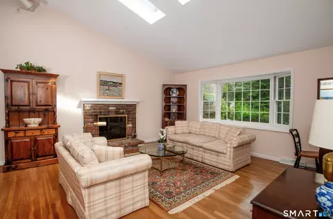 Living - 85 Mountain Rd, Redding, CT 06896 photo 2 of 3