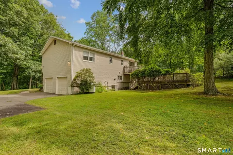 Exterior - 55 Wig Hill Rd, Chester, CT 06412 photo 6 of 8