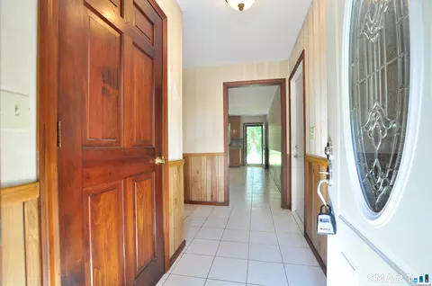 Entry Way - 27 Scott Rd, Prospect, CT 06712 photo 1 of 7