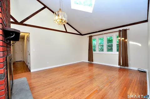Living - 27 Scott Rd, Prospect, CT 06712 photo 2 of 3