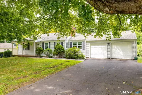 Exterior - 597 Maple St, Wethersfield, CT 06109 photo 12 of 12