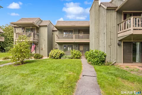20 Village Rd #20, Southington, CT 06489