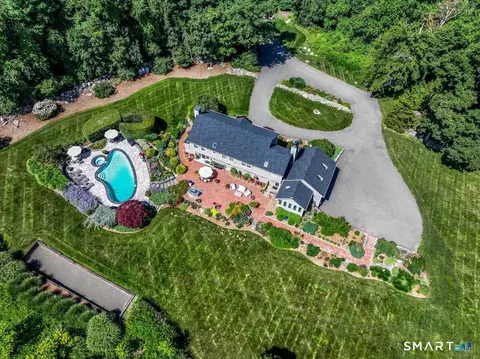 Exterior - 490 Cutlers Farm Rd, Monroe, CT 06468 photo 10 of 11